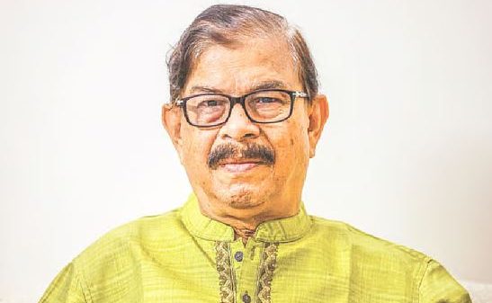 দেশ বদলাতে হলে আগে রাজনৈতিক দলের সংস্কার প্রয়োজন মান্না