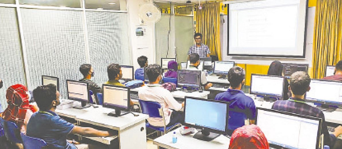 বিনা মূল্যে আইটি প্রশিক্ষণ, ২ লাখ টাকার কোর্স শেষে কর্মসংস্থান, করুন আবেদন