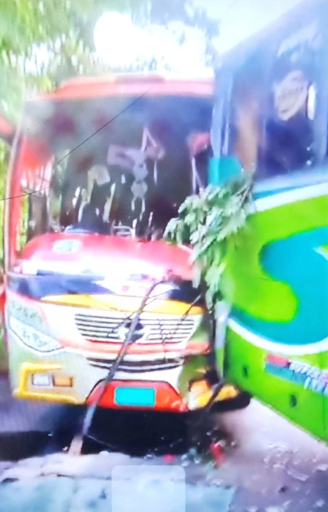 গোপালগঞ্জে ভয়াবহ সড়ক দুর্ঘটনা: ঘটনাস্থলেই ১৬ জন নিহত, আহত অর্ধশতাধিক