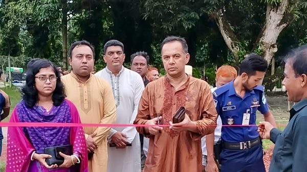 চুয়াডাঙ্গায় ডিসি ইকোপার্কে মৎস্য অবমুক্তকরণ, মসজিদ ও শিশু পার্ক উদ্বোধন