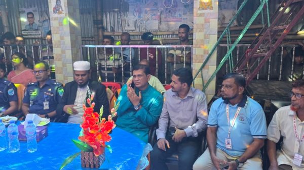 গোপালগঞ্জ জেলা প্রশাসকের মুকসুদপুরে দূর্গা পূজা মণ্ডপ পরিদর্শন