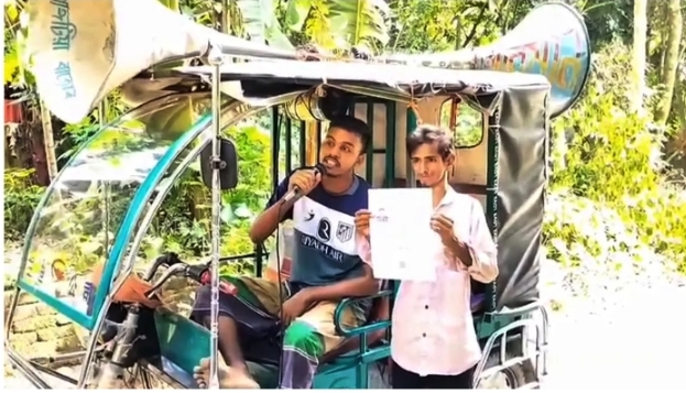 হতাশা থেকে আশায়—বিদেশযাত্রার স্বপ্ন পূরণে আনন্দিত সারোয়ার হোসেন রাব্বি।