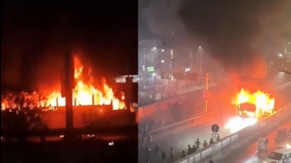 ধোলাইপাড়ে যাত্রীবাহী বাসে অগ্নিসংযোগ, আতঙ্কে রাজধানীবাসী