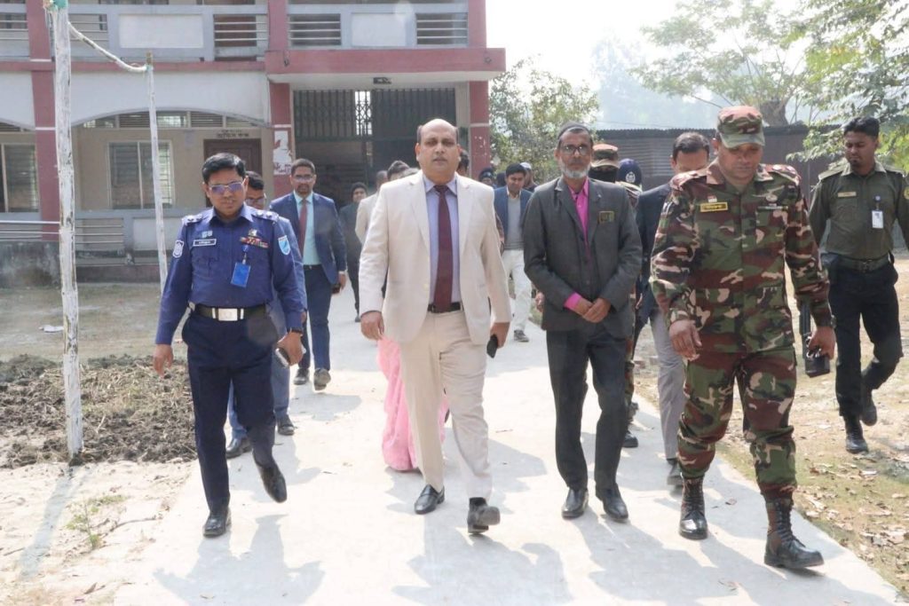 গোপালগঞ্জে ভোটের প্রস্তুতি: কোটালীপাড়ার গুরুত্বপূর্ণ কেন্দ্র পরিদর্শনে জেলা প্রশাসক ও প্রশাসন