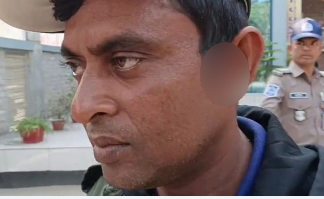 গোপালগঞ্জ সদরে ভোটকেন্দ্রে ককটেল বিস্ফোরণ, দুই আনসার সদস্যসহ আহত ৩