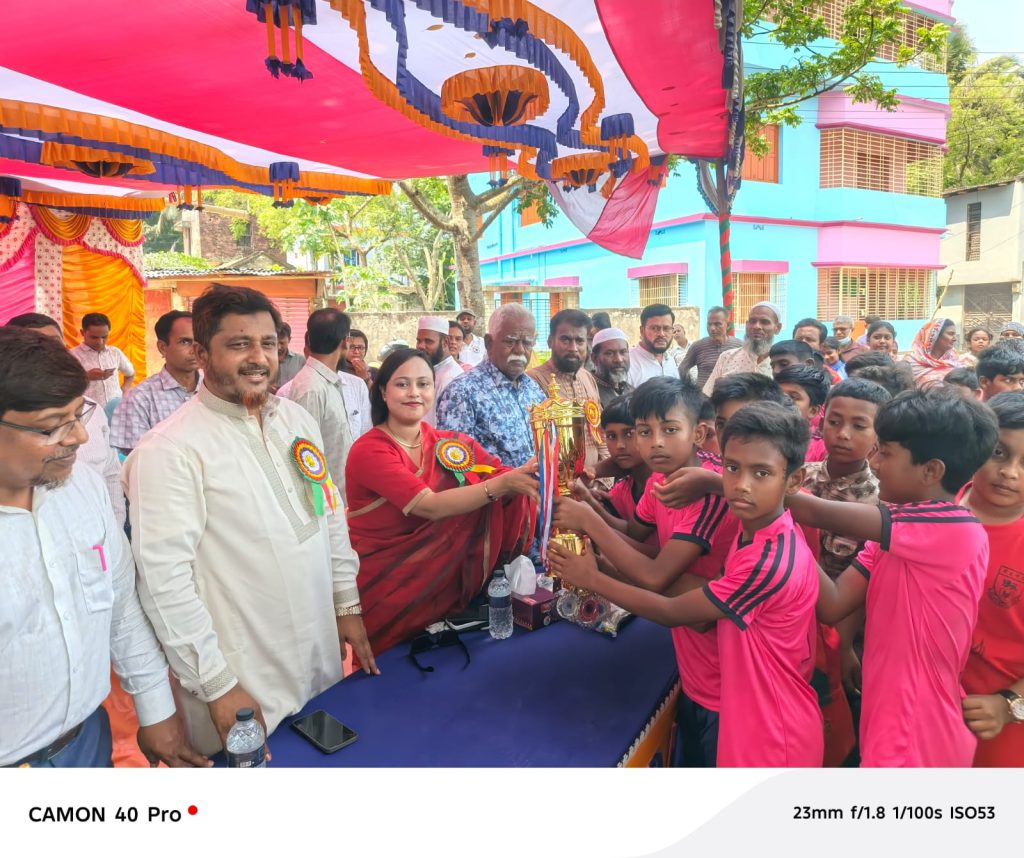 আলমডাঙ্গায় প্রাথমিক বিদ্যালয় গোল্ডকাপ ফুটবল: খেলাধুলায় গড়ছে মাদকমুক্ত প্রজন্ম