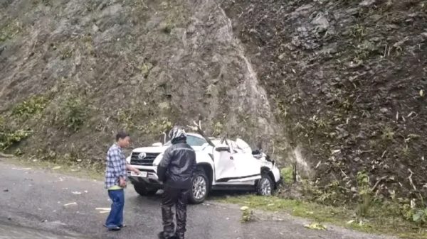 অরুণাচল প্রদেশে পাহাড় থেকে পাথর ধসে ইঞ্জিনিয়ারের মৃত্যু 