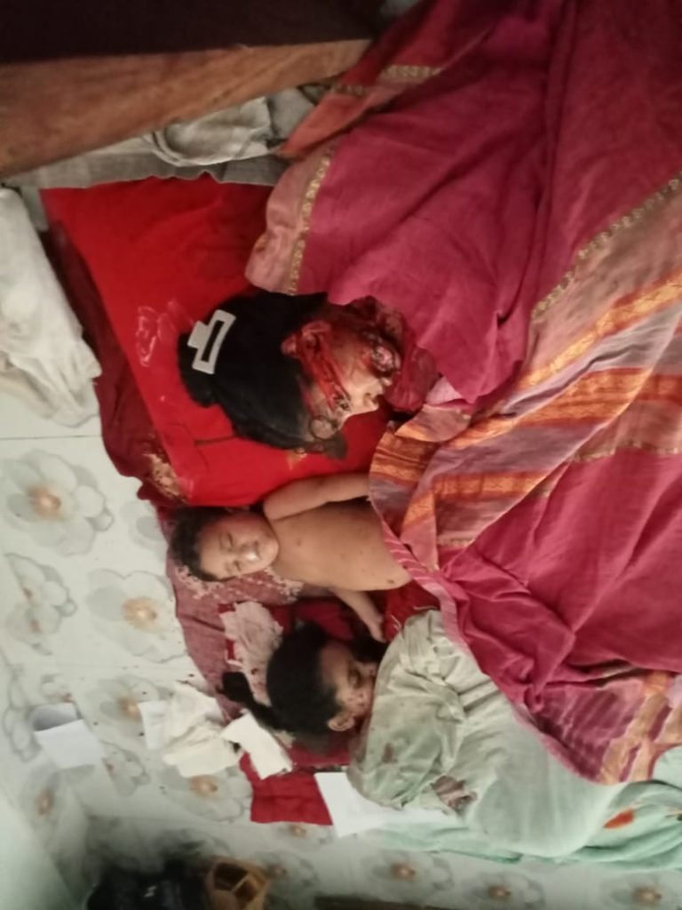 গাজীপুরে ৫ মরদেহের পাশে পরকীয়া ও অর্থ আত্মসাতের অভিযোগপত্র উদ্ধার