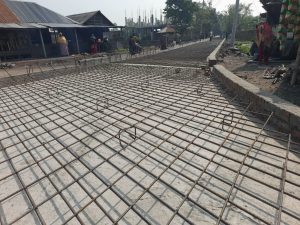 নীলফামারী বাইপাস মোড়ের রাস্তা সংস্কার কাজ পরিদর্শনে এমপির প্রতিনিধি দল