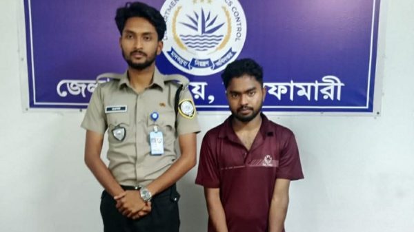 মাদকদ্রব্য নিয়ন্ত্রণ অধিদপ্তরের অভিযান ৬০ পিস ট্যাপেন্টাডল সহ যুবক গ্রেপ্তার!