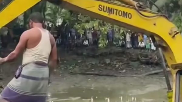 দুই বছর পর পুকুর খুঁড়ে মিলল মা-ছেলের কঙ্কাল, গ্রেপ্তার-৩