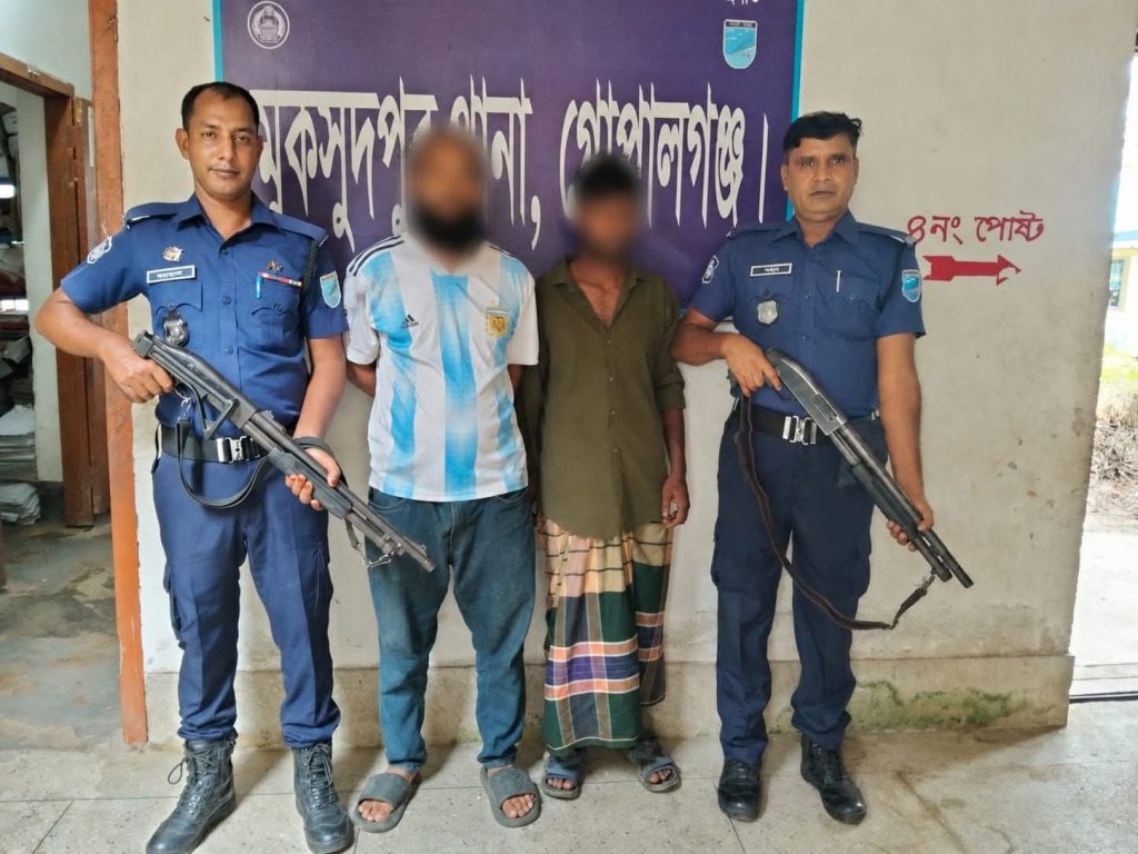 ঘুমের ওষুধ খাইয়ে শ্বাসরোধে হত্যা, গ্রেফতার দুই বন্ধু