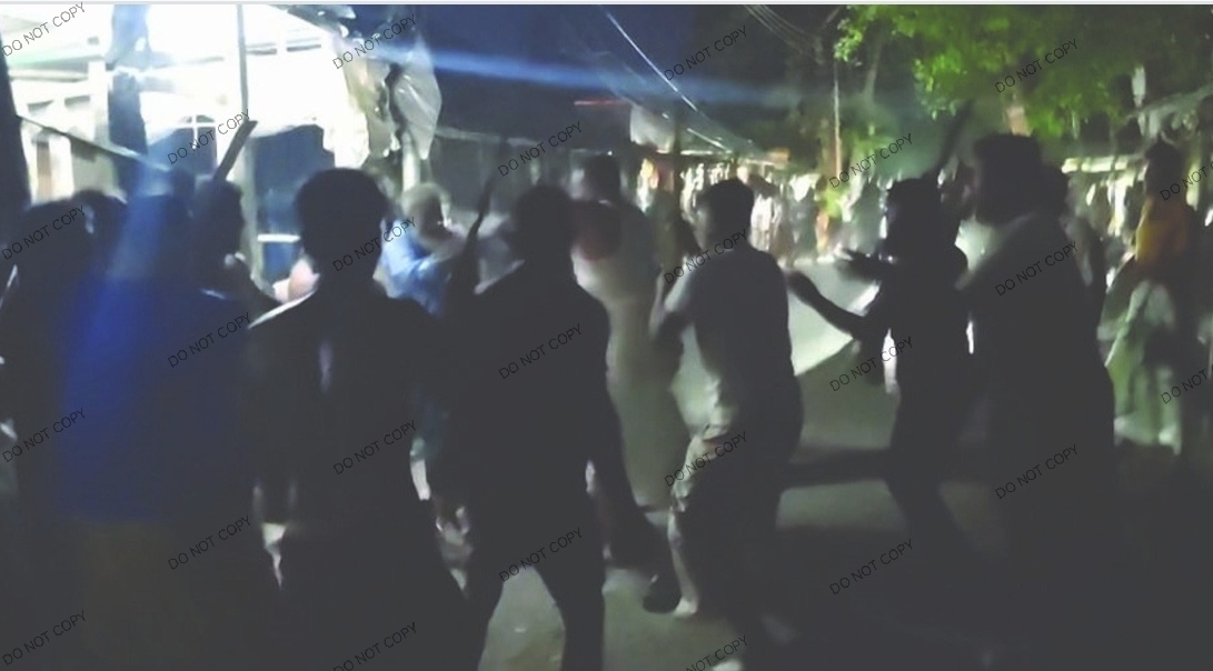 গোপালগঞ্জের কোটালীপাড়ায় সংঘর্ষ ও ভাঙচুর, আহত ২০