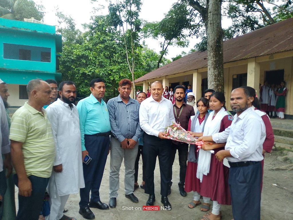 ড. সাইদুর রহমান লস্কর একাডেমির চতুর্থ তলা বিশিষ্ট একাডেমিক ভবন নির্মাণের প্রস্তুতি পরিদর্শনে ইউএনও মাহমুদ আশিক কবির