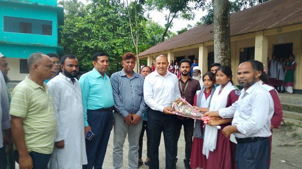 ড. সাইদুর রহমান লস্কর একাডেমির চতুর্থ তলা বিশিষ্ট একাডেমিক ভবন নির্মাণের প্রস্তুতি পরিদর্শনে ইউএনও মাহমুদ আশিক কবির