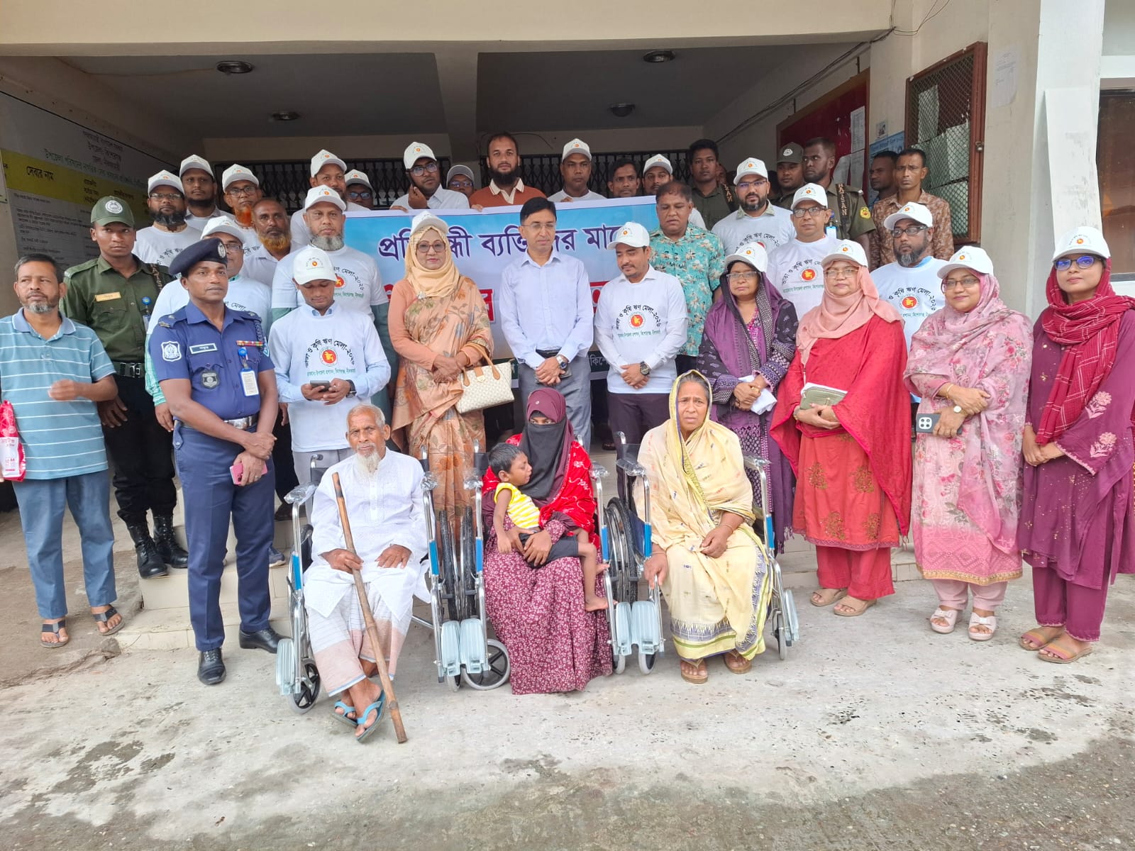 সরকারী সেবা গ্রহণ করি-দালালমুক্ত, স্বচ্ছ ও হয়রানি মুক্ত পরিবেশ গড়ে তুলি