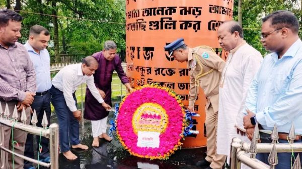 ২৮১ আহত যোদ্ধা ও ৯ শহীদ পরিবারের মাঝে শুভেচ্ছা উপহার বিতরণ