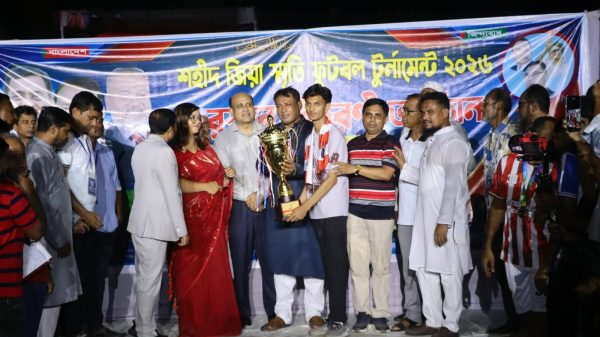 গোপালগঞ্জে শহীদ জিয়া স্মৃতি ফুটবল টুর্নামেন্টে চ্যাম্পিয়ন উরফি ইউনিয়ন একাদশ