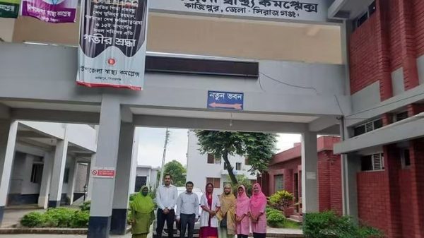 কাজিপুর হাসপাতালে চিকিৎসাধীন রোগীদের এক-তৃতীয়াংশই ডেঙ্গু আক্রান্ত।