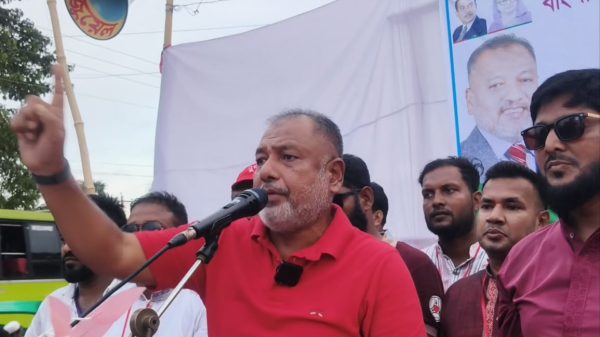 বেহেশতের টিকিট বিক্রি করে বিরোধী দলের আসনে বসেছে জামায়াত- এসএম জিলানী